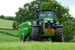 ensilage-d-herbe-2012-e-horz-1.jpg