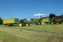 ensilage-d-herbe-2012-evrard-2-083-horz.jpg