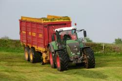 ensilage-d-herbe-2012-otten-303-vert.jpg