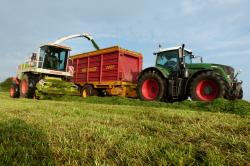 ensilage-d-herbe-2012-otten-332-vert.jpg