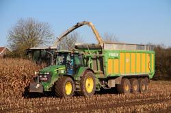 ensilage-de-mais-2012-lacroix-178a.jpg